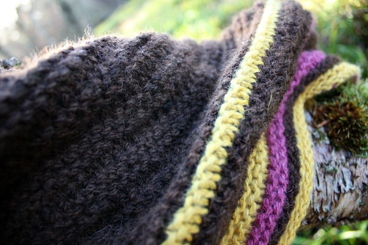 black-isle-yarns-zwartbles-alpaca-blend-textured-shawl
