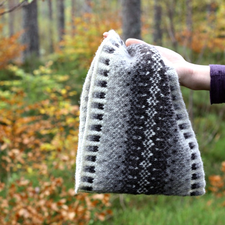 black isle yarns cowl in gotland yarn